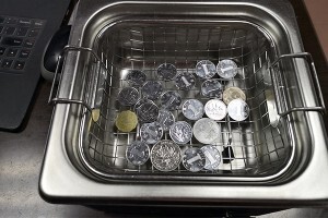 超聲波清洗機(jī)可以洗紀(jì)念幣嗎？