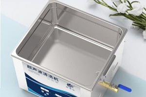 最適合清潔保持器的超聲波清洗器，應(yīng)該具備哪些關(guān)鍵特性？